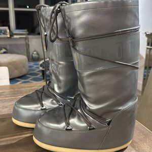 Wore only once great for this winter